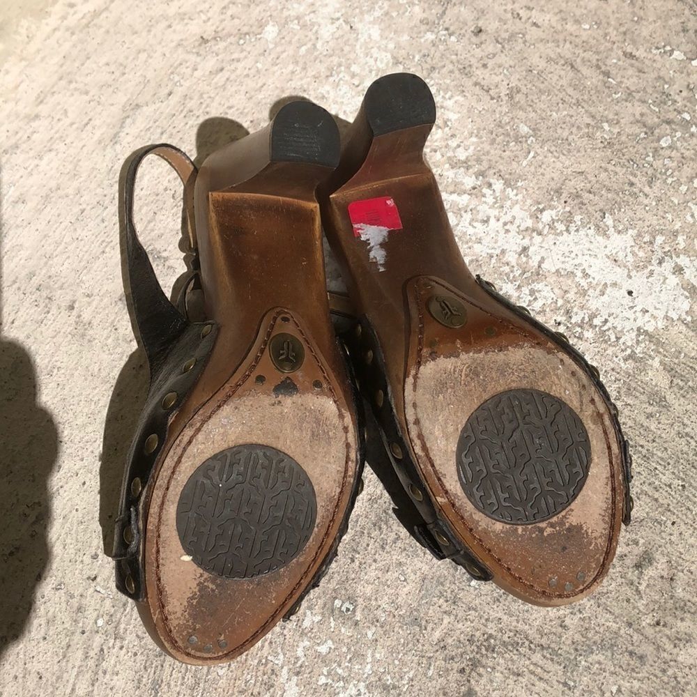 Frye  Sandals - Picture 5 of 8
